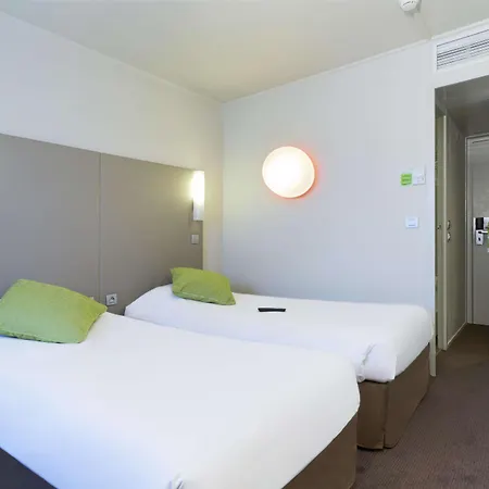 Hotel Campanile 3*