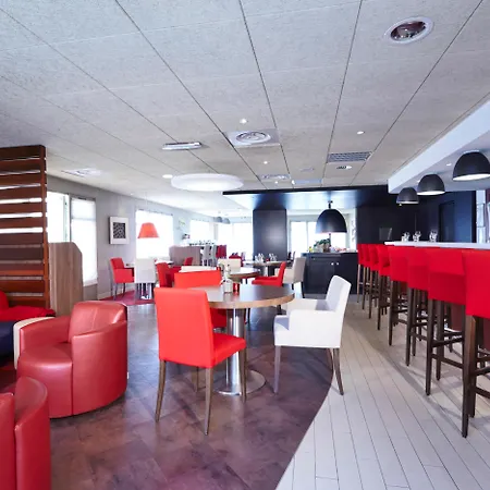 Campanile 3* Argenteuil