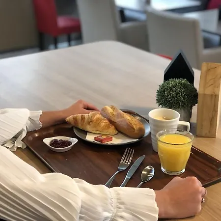Campanile Hotel Argenteuil