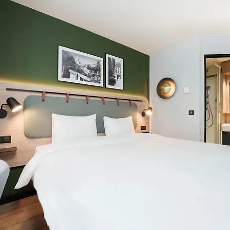 Campanile Hotel 3*