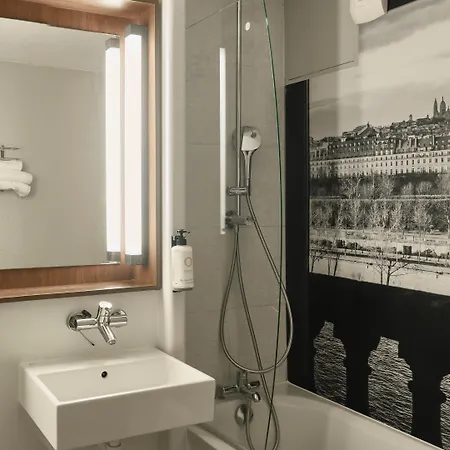 Hotel Campanile Prime - 3*