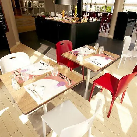 Campanile Hotel Argenteuil
