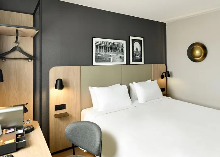 Hotel Campanile Prime - 3*